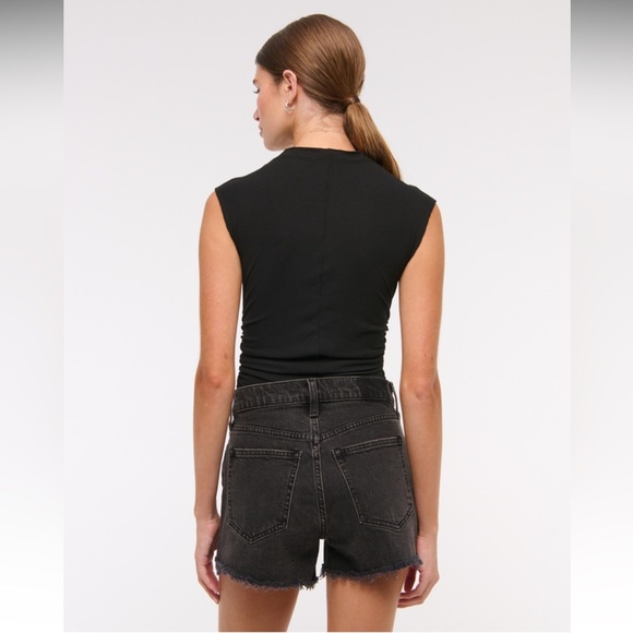 Abercrombie Women High Rise 90s Cutoff Denim Jean Short Washed Black Size 25 - Picture 9 of 16